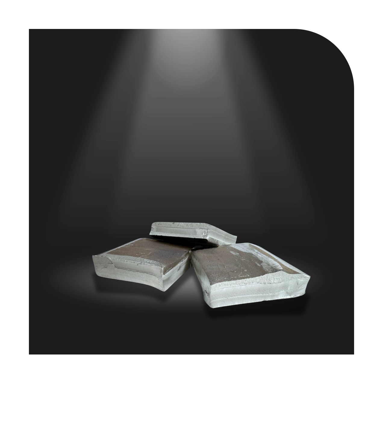Nickel Squares 4x4, hochreines Nickel mit über 99,98% Reinheit, geeignet für elektrolytische Nickelbäder und Gießereianwendungen. Abmessungen: ca. 100 x 100 mm. Verpackung: 250 kg oder 500 kg Fässer. Auch erhältlich in Größen 1 x 1 und 2 x 2.